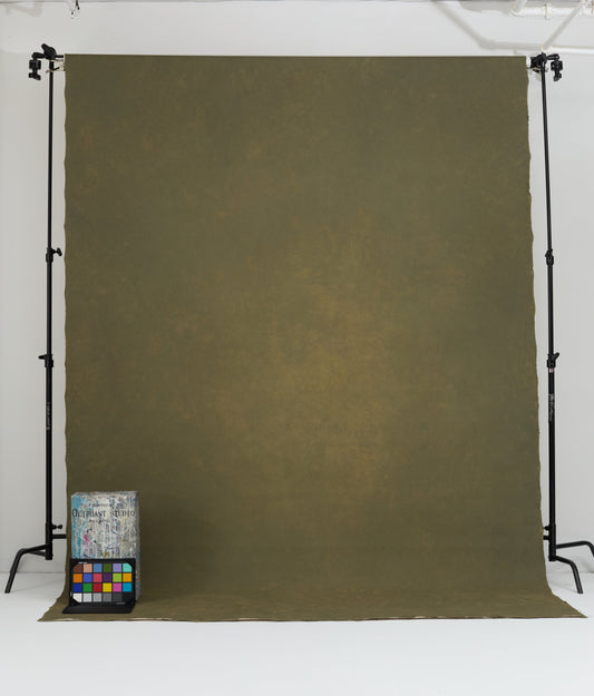 S-810 (7'11" x 11'10")