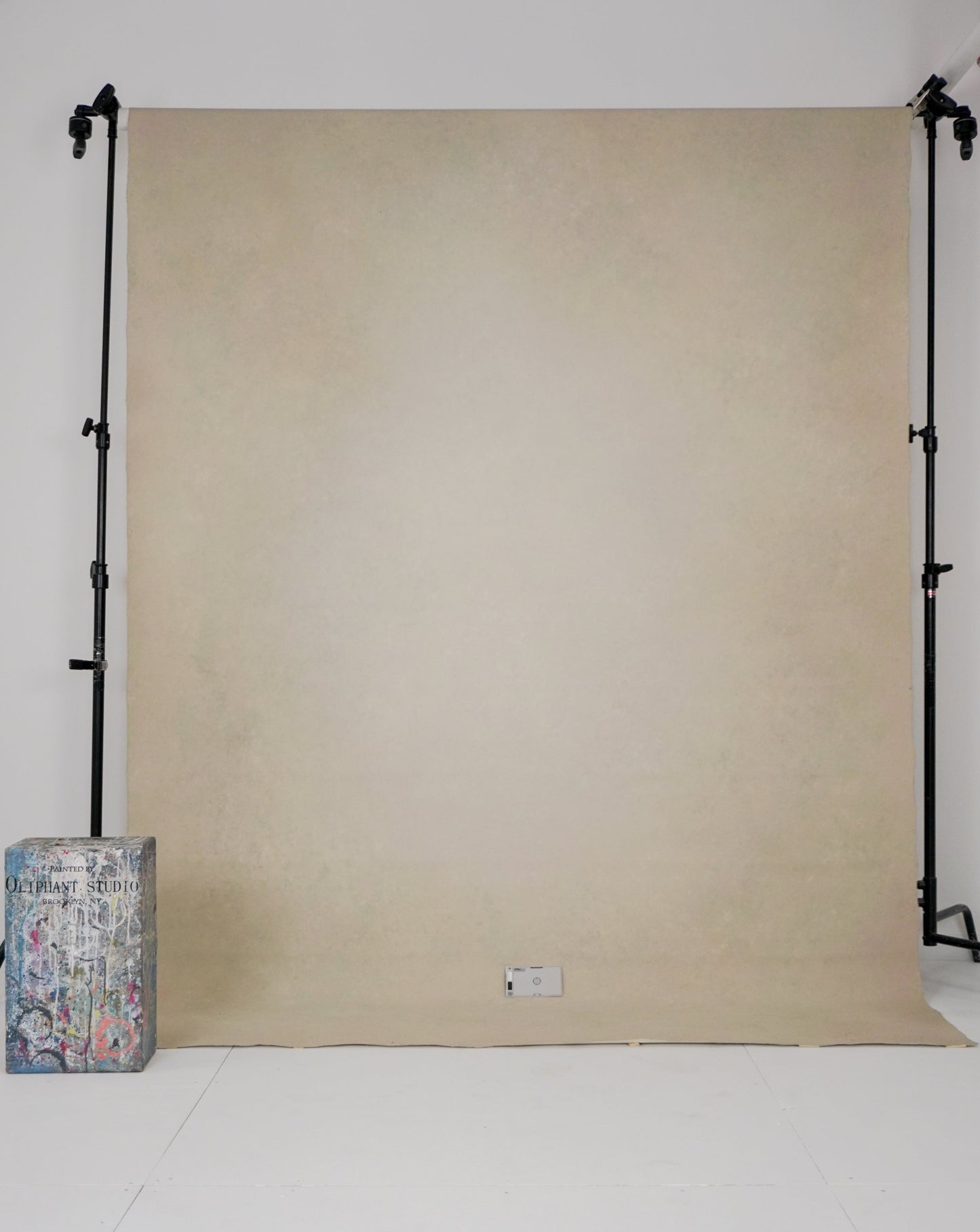 S-702 (7' x 10')